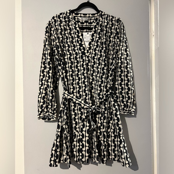 Pattern mini dress - Picture 2 of 5